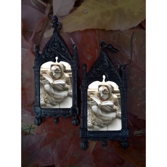 Book Lover Earrings - Stone Reader Gothic Book Jewelry - Picture 1 of 3